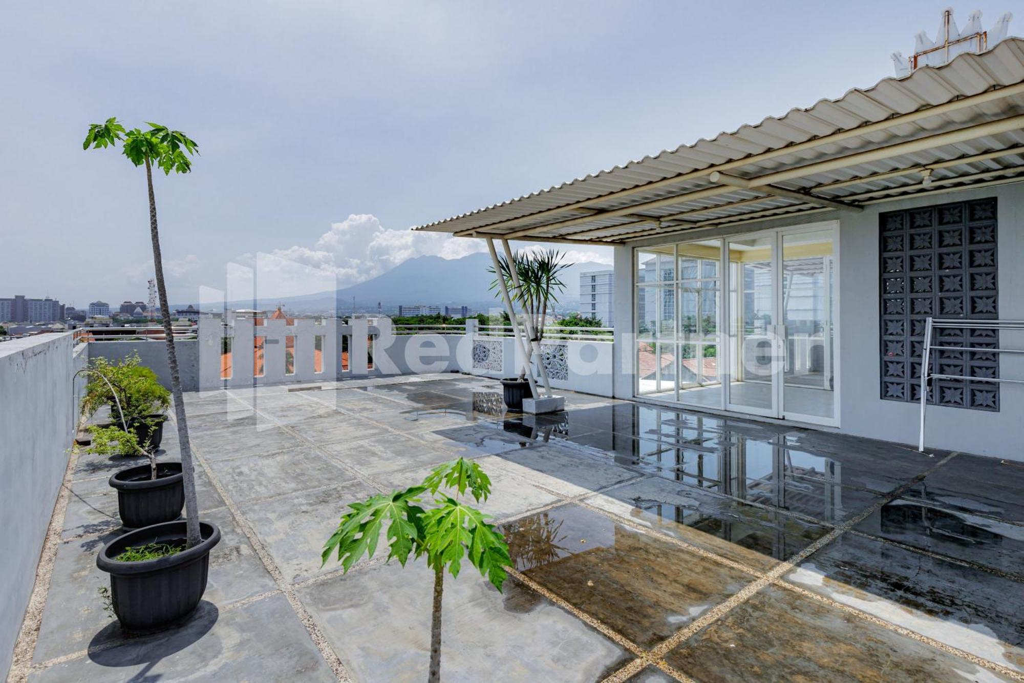 De Malang Sweet Homestay Syariah Mitra Reddoorz Exterior photo