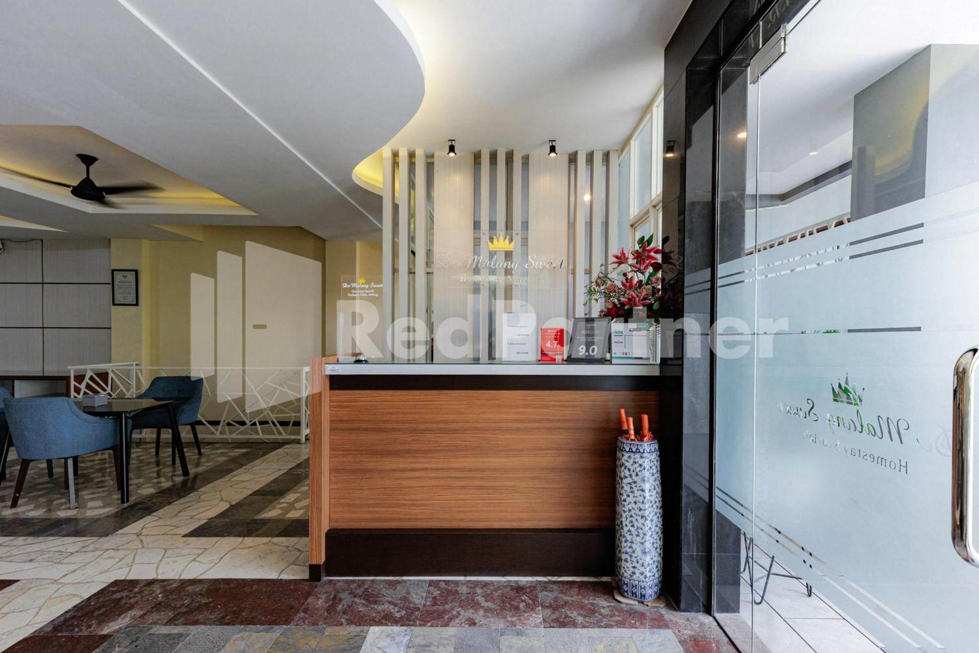 De Malang Sweet Homestay Syariah Mitra Reddoorz Exterior photo