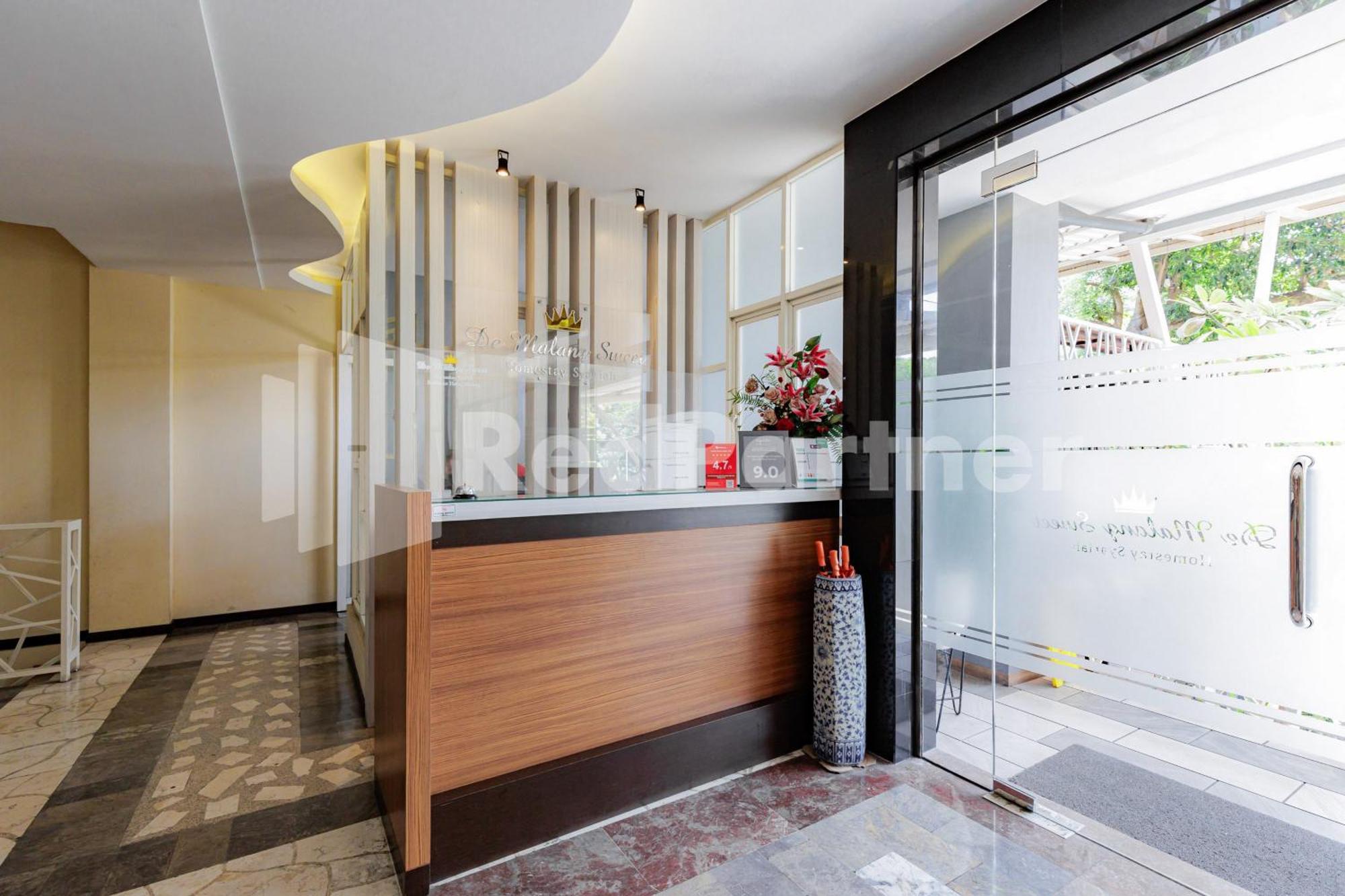De Malang Sweet Homestay Syariah Mitra Reddoorz Exterior photo