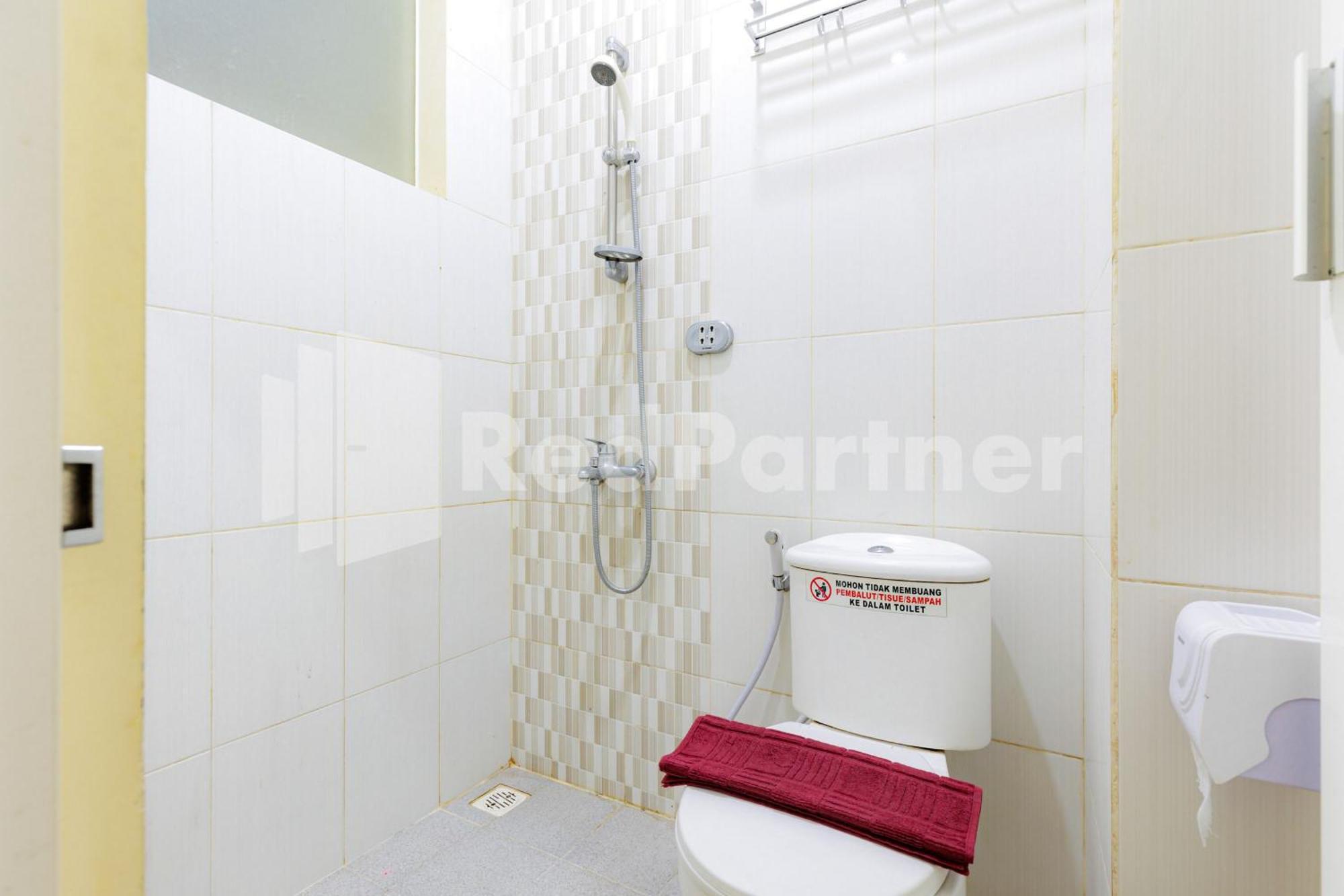 De Malang Sweet Homestay Syariah Mitra Reddoorz Exterior photo
