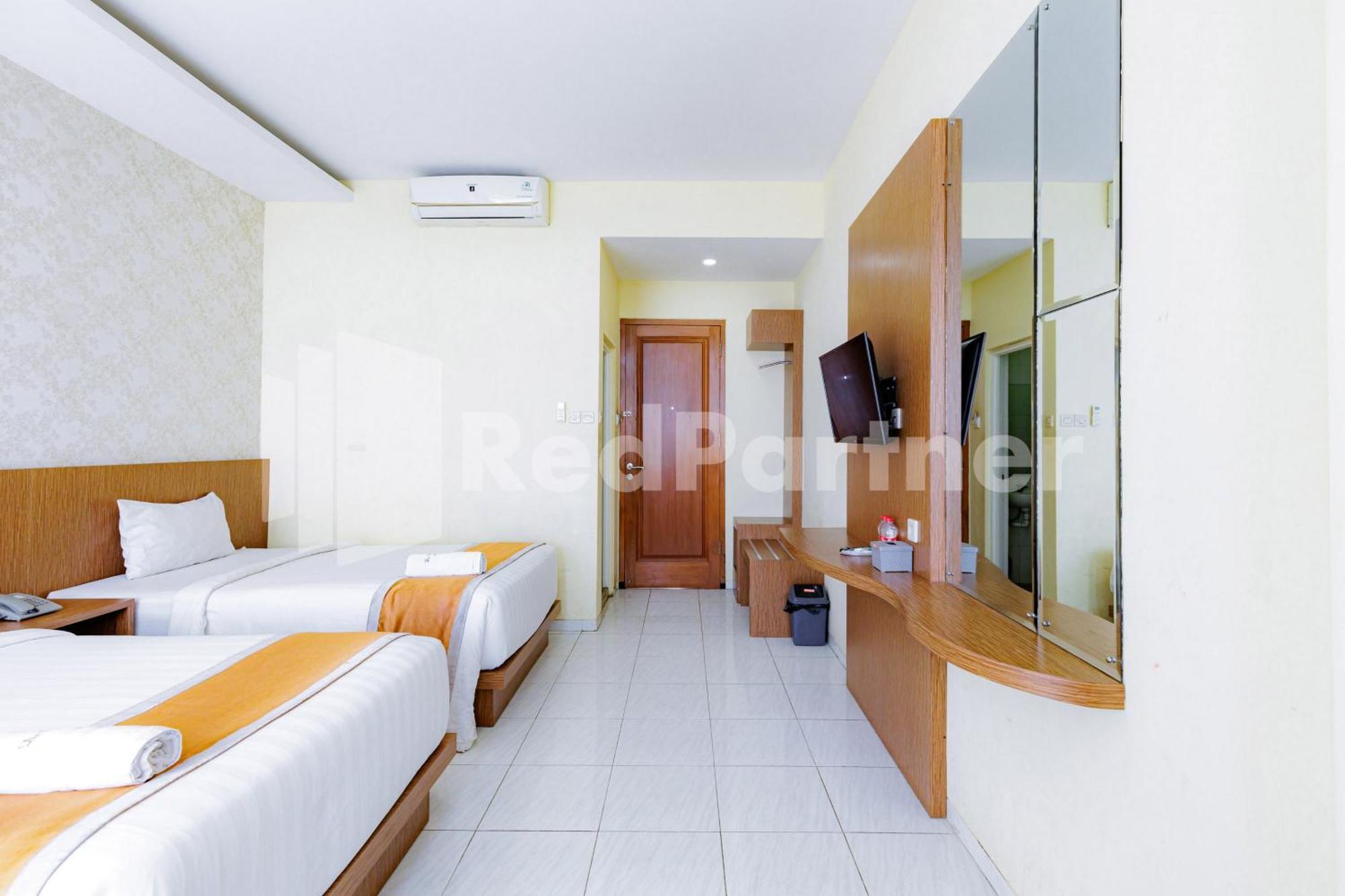 De Malang Sweet Homestay Syariah Mitra Reddoorz Exterior photo